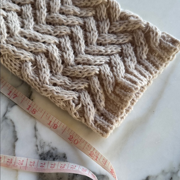 Hem & Thread Cozy Cable Knit Turtleneck Cowl-neck Sweater Women’s size L - Picture 9 of 14